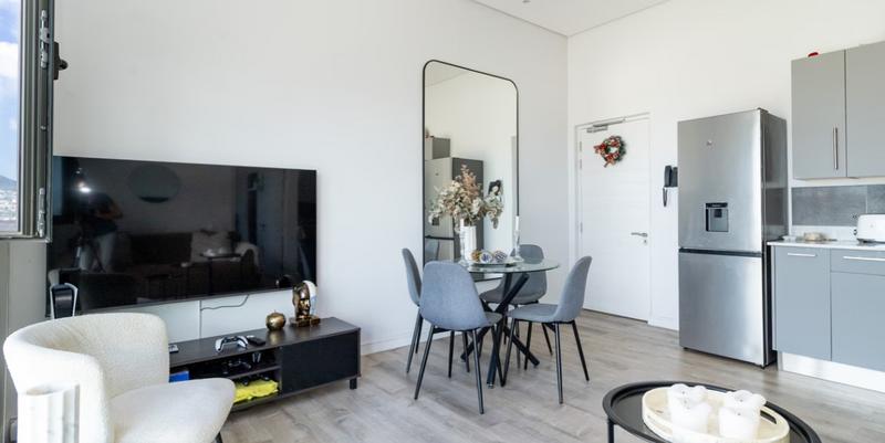 1 Bedroom Property for Sale in Foreshore Western Cape